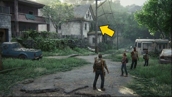 The Last of Us training manuals: a man and a young woman stand outside a run-down, overgrown house.