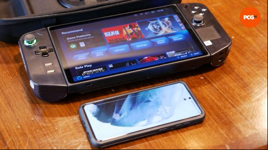 Lenovo Legion Go preview 06 screen size