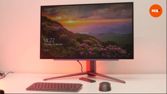 LG 27GR95QE review 03