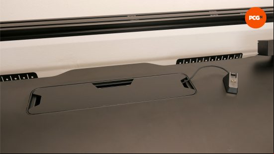 corsair platform6 gaming desk review 06