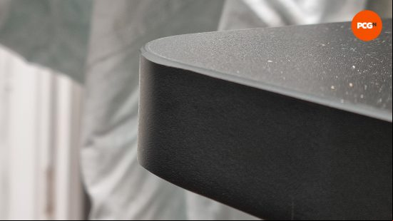 corsair platform6 gaming desk review 17