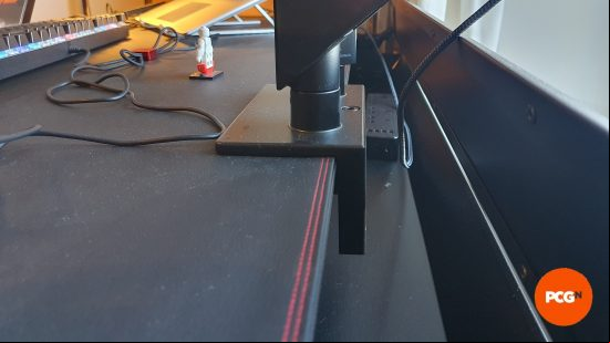 Secretlab Magnus Pro review image showing the cable management tray.