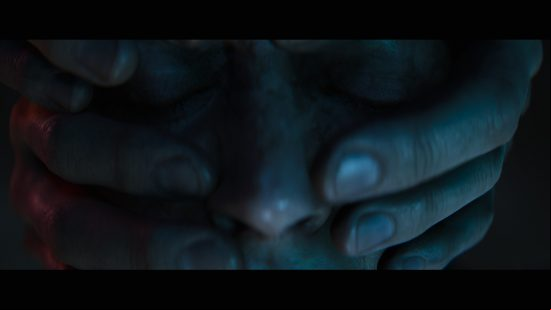 Hellblade 2 preview: Hands close over Senua's face, blocking her eyes from view.