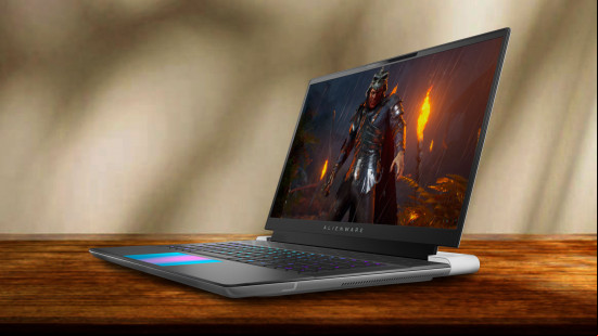 Alienware X16 R2