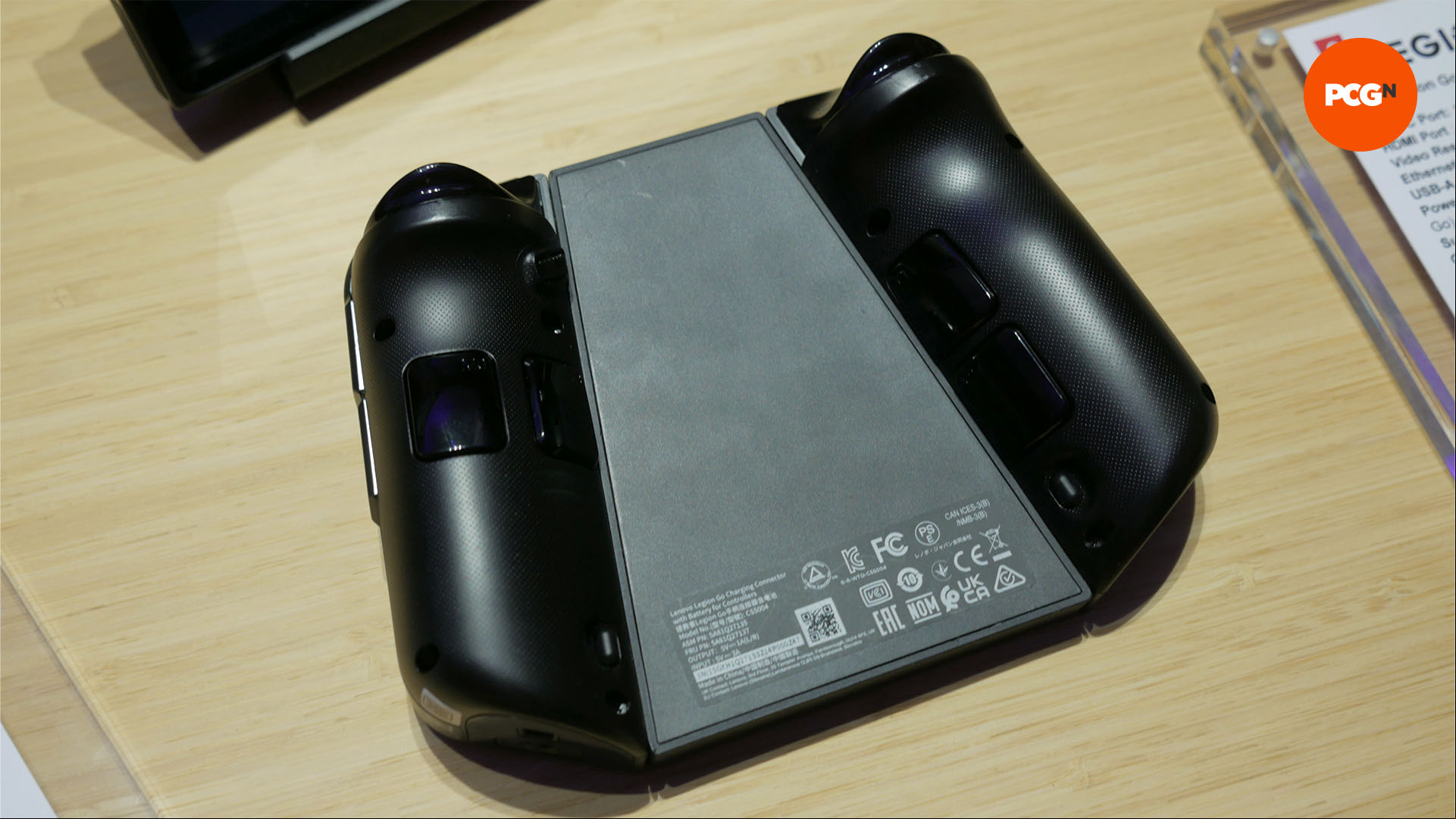 lenovo legion go controller connector 03