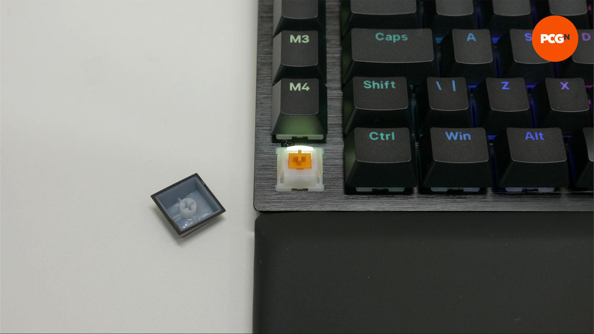 be quiet light mount review 05 keycap and keyswitch