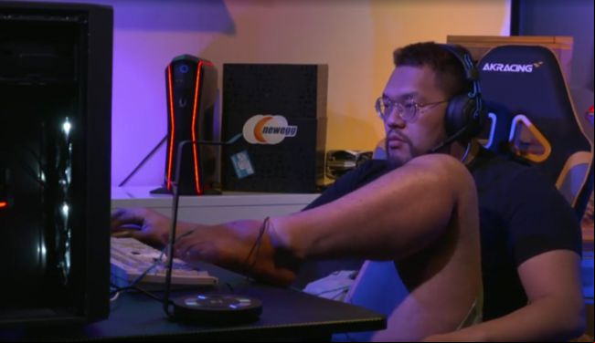 StarCraft Pro 'Larva' faces ban after pretending to nap during a match